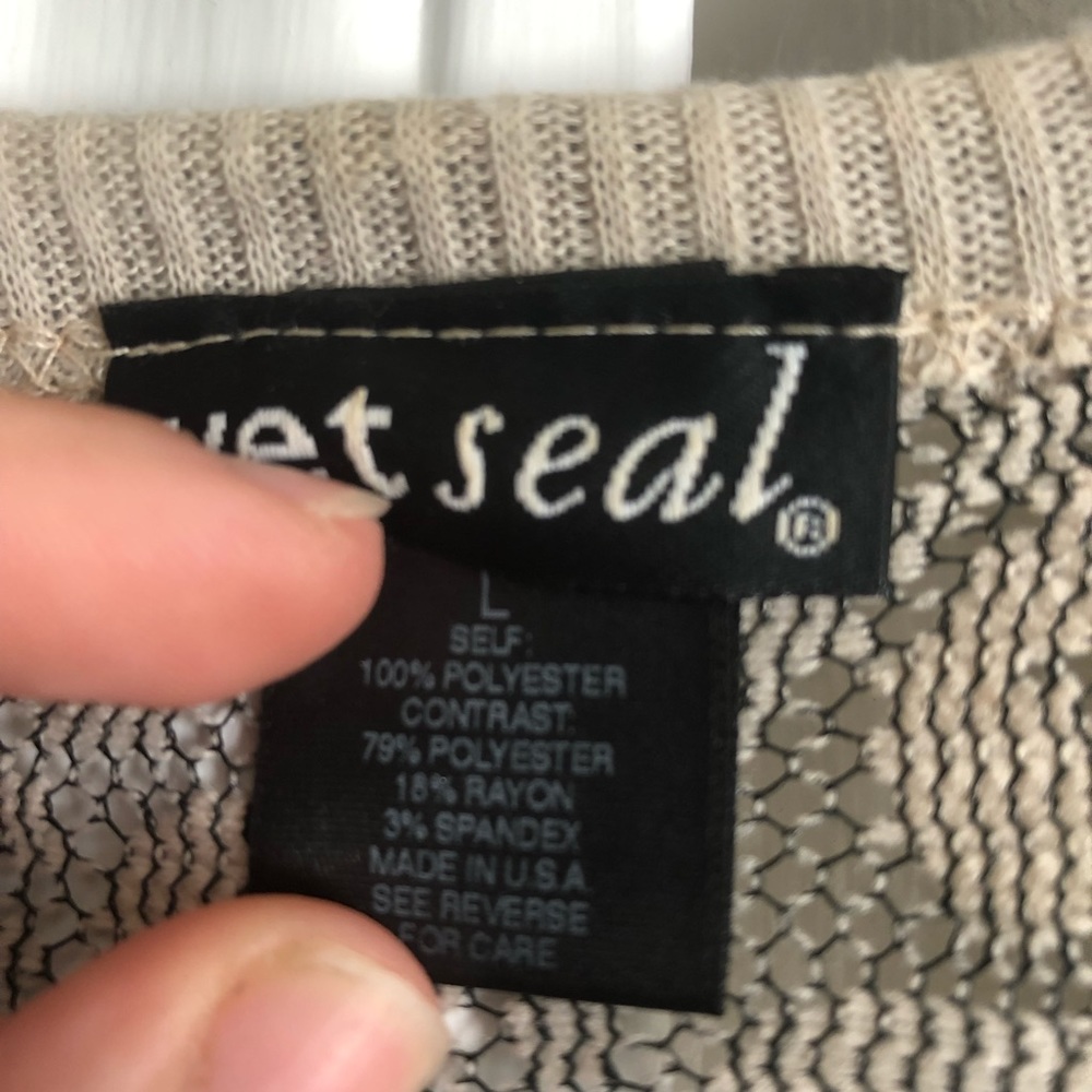 Wet Seal sheer patterned cardigan - Picture 4 of 7